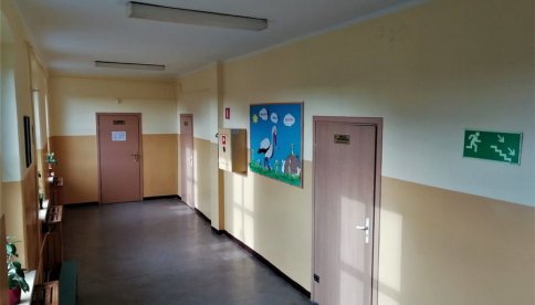 Remont korytarzy w budynku Publicznej Szkoły Podstawowej w Stanowicach
