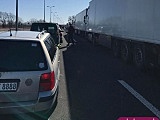 [FOTO] Ogromne kolejki na przejściu granicznym w Zgorzelcu