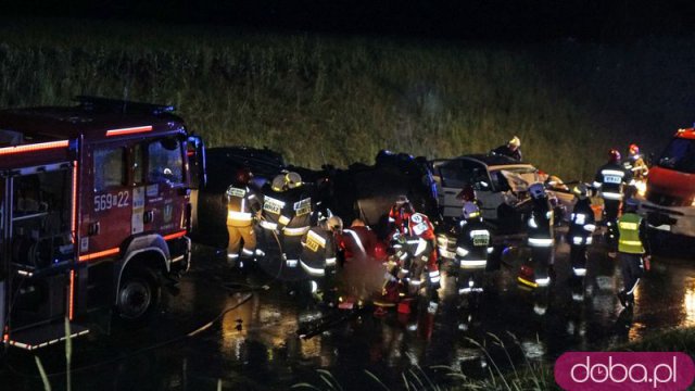 Zderzenie dwóch ciężarówek na łączniku