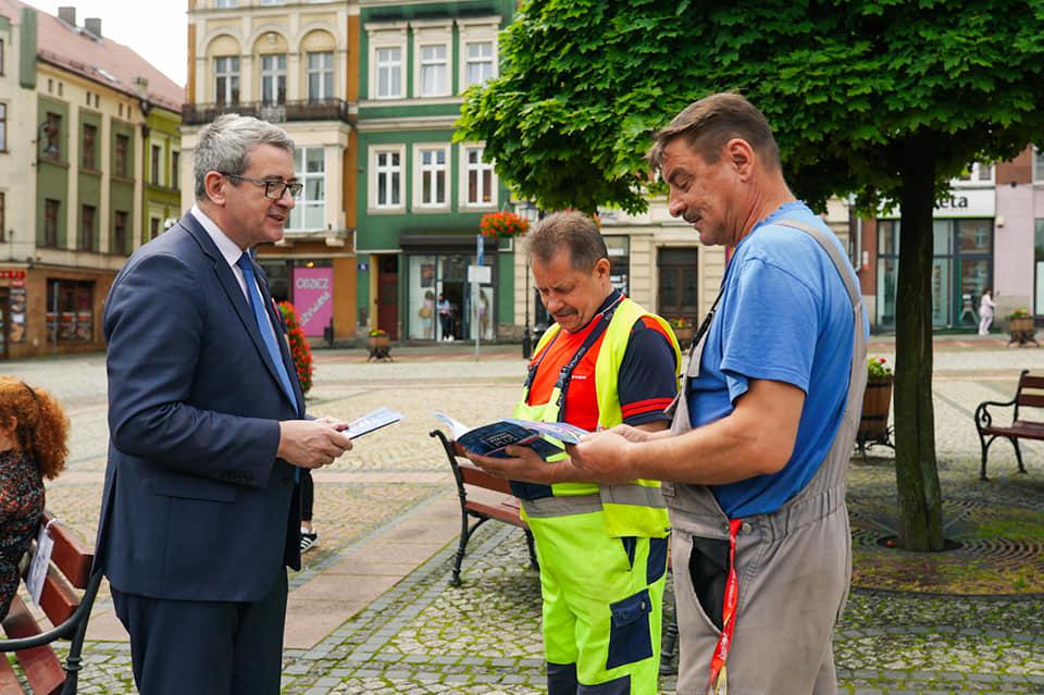 [FOTO] Minister Murdzek agitował na rzecz Andrzeja Dudy