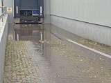 [FOTO] Burza nad Świdnicą. Zalane parkingi, nieprzejezdna ulica pod wiaduktem