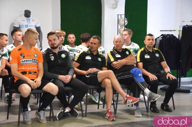 [FOTO, WIDEO] Piłkarze świdnickiej drużyny gotowi na starcie z Ruchem Chorzów