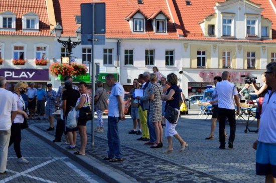 [FOTO] Zabytkowe auta opanowały rynek