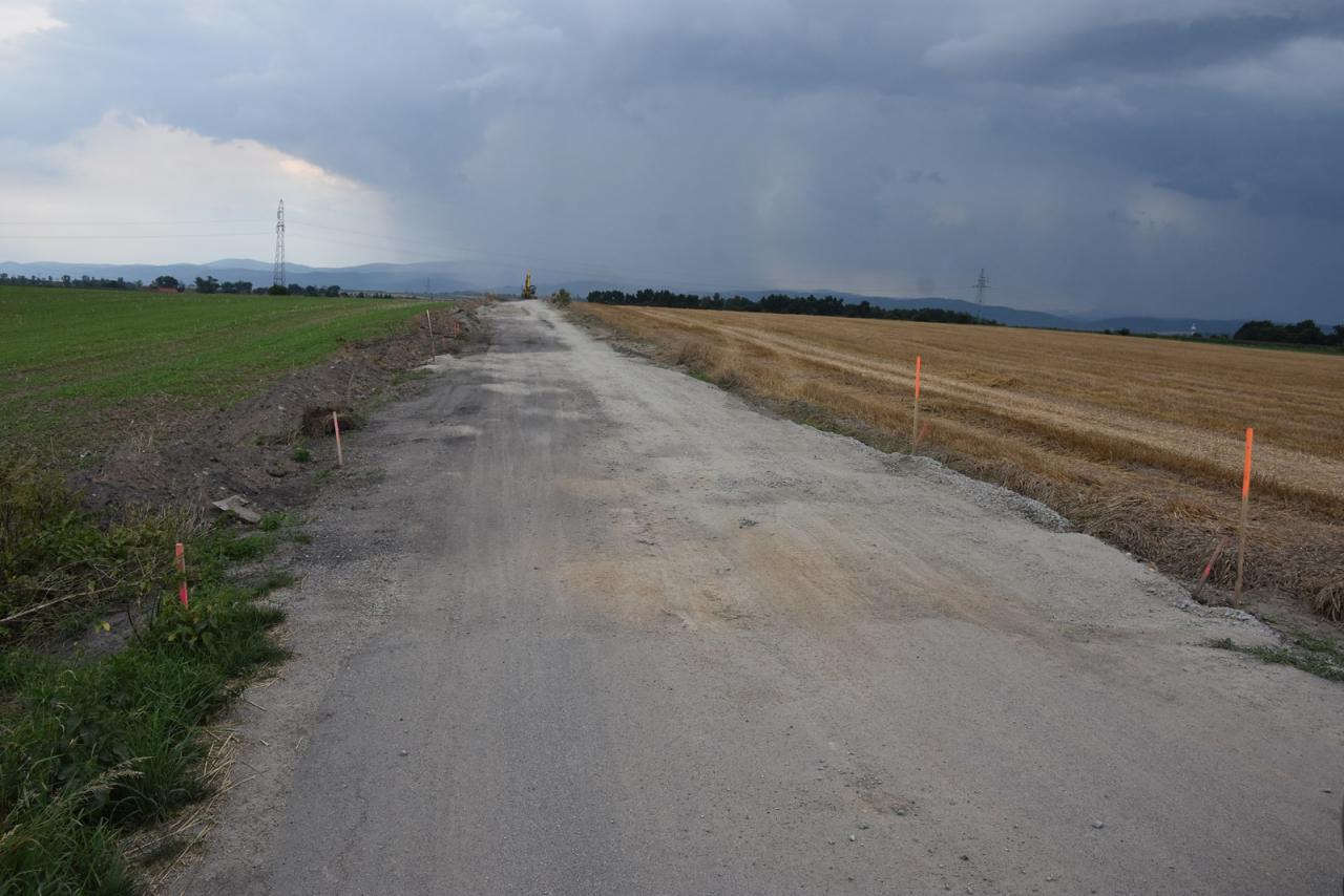 [FOTO] Trwa przebudowa drogi Pszenno-Miłochów