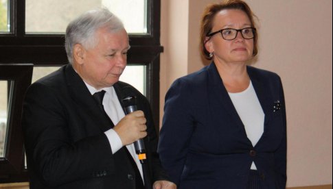 Kaczyński znów obiecuje poprawę jakości życia zwierząt w Polsce