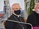 [FOTO] Ingres nowego biskupa. Kierunki działania: młodzież, rodzina i nowe powołania