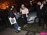 [FOTO, WIDEO] Wasze kaplice, nasze macice - spacer w geście manifestacji w Świdnicy