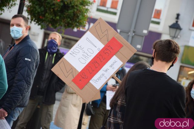 [FOTO, WIDEO] Żadna z nas nie jest za cywilizacją śmierci - manifestacja w Świebodzicach