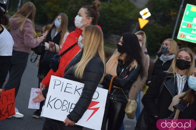 [FOTO,WIDEO] Kobiety wyszły na ulice