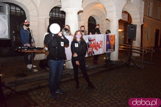 [FOTO] Rewolucja jest kobietą - protest w Świdnicy