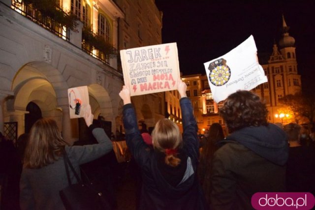 [FOTO] Rewolucja jest kobietą - protest w Świdnicy