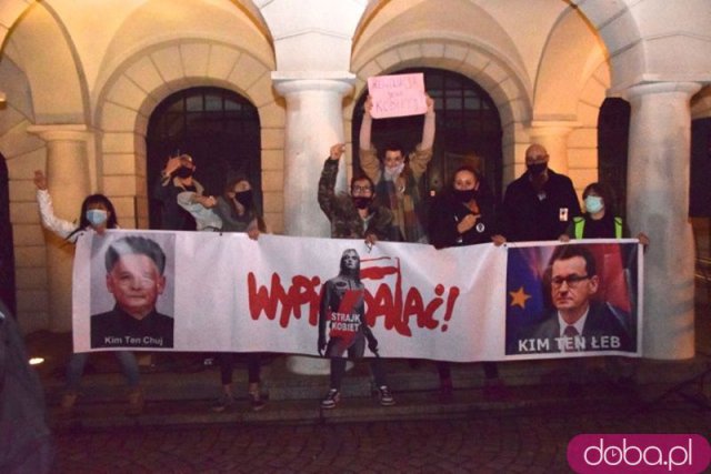 [FOTO] Rewolucja jest kobietą - protest w Świdnicy