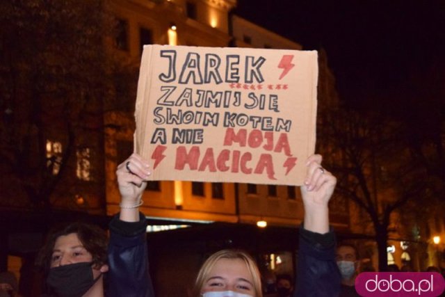 [FOTO] Rewolucja jest kobietą - protest w Świdnicy