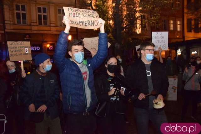 [FOTO] Rewolucja jest kobietą - protest w Świdnicy