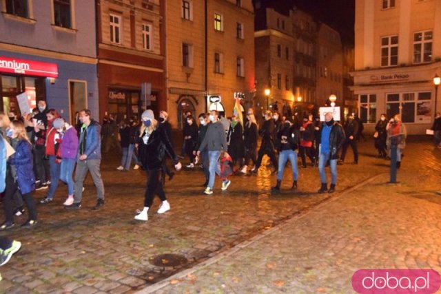 [FOTO] Rewolucja jest kobietą - protest w Świdnicy