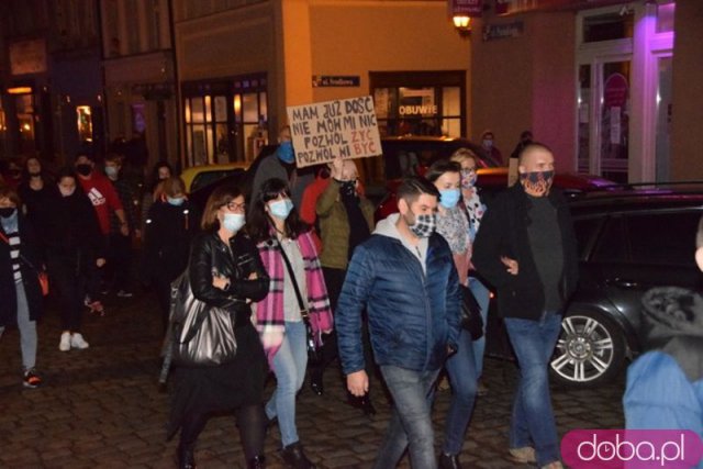 [FOTO] Rewolucja jest kobietą - protest w Świdnicy