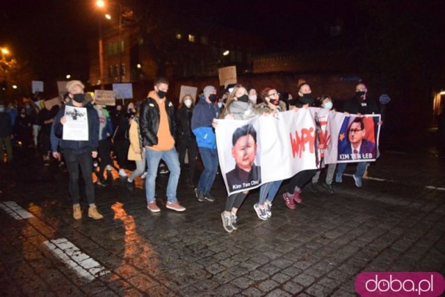 [FOTO] Rewolucja jest kobietą - protest w Świdnicy