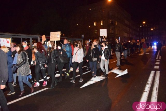 [FOTO] Rewolucja jest kobietą - protest w Świdnicy