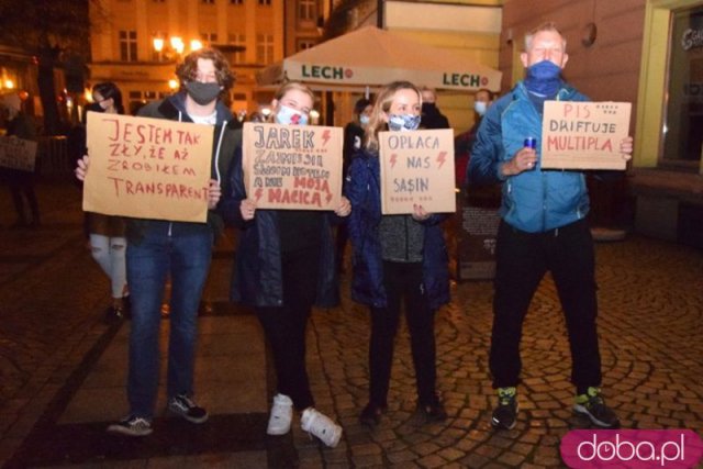 [FOTO] Rewolucja jest kobietą - protest w Świdnicy