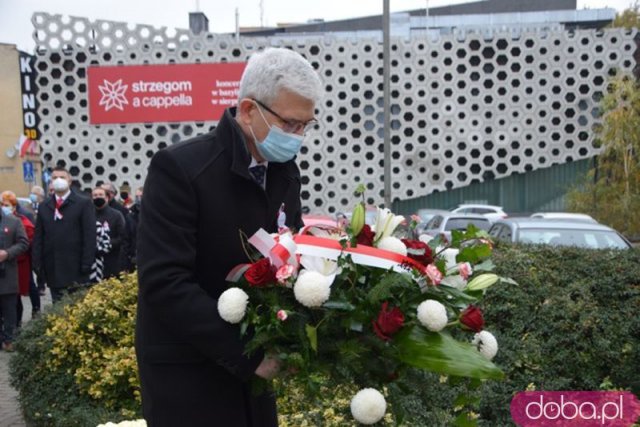 [FOTO] Skromne obchody Święta Niepodległości