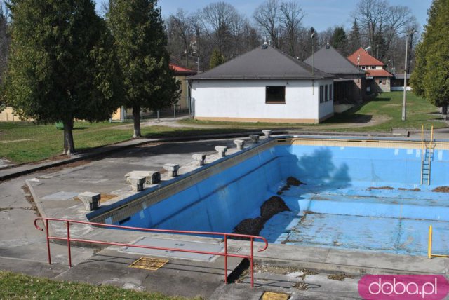 [FOTO] Kiedy rozpocznie się remont basenu letniego?