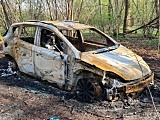 [FOTO] Ukradł i podpalił samochód