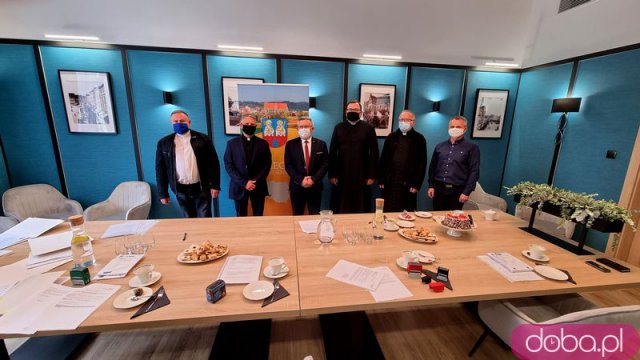 [FOTO, WIDEO] Dotacje na remonty zabytków wręczone