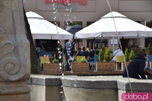 [FOTO] Ogródki restauracyjne otwarte, mieszkańcy korzystają