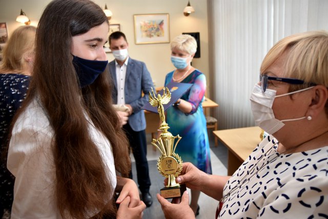 Kwiat gminnej oświaty nagrodzony przez Wójt Gminy Świdnica