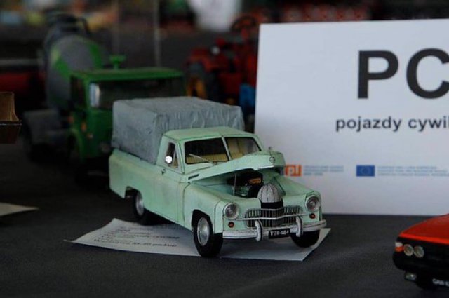 Międzynarodowy konkurs modeli plastikowych i kartonowych
