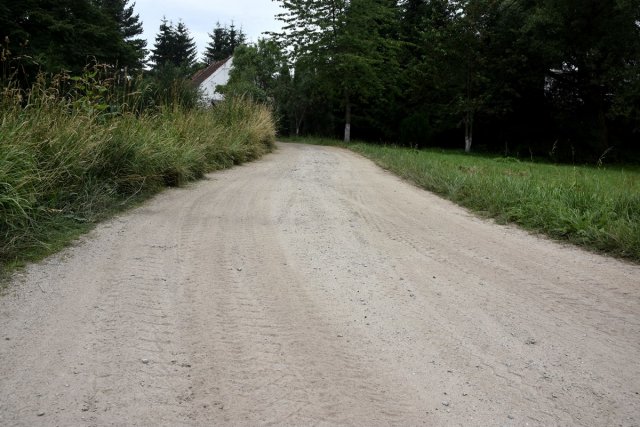 Przebudowy dróg w Pogorzale i Lutomii Dolnej