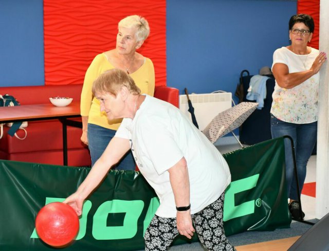 [FOTO] I Turniej o Tytuł Mistrza Klubu Senior+ w Bowlingu w Świebodzicach