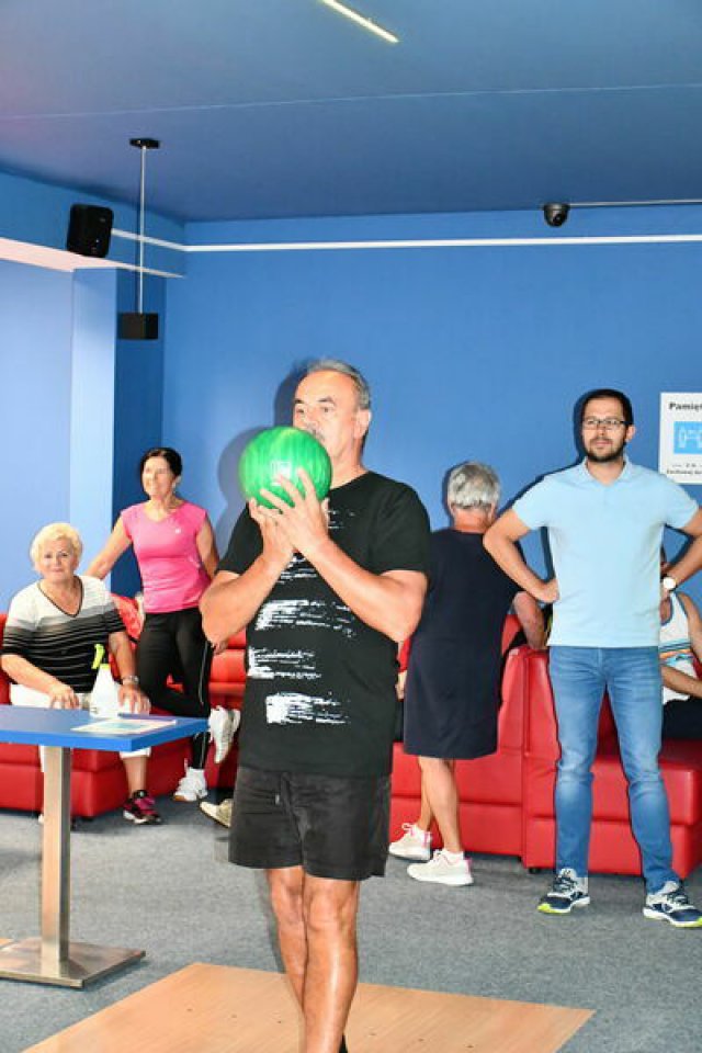 [FOTO] I Turniej o Tytuł Mistrza Klubu Senior+ w Bowlingu w Świebodzicach