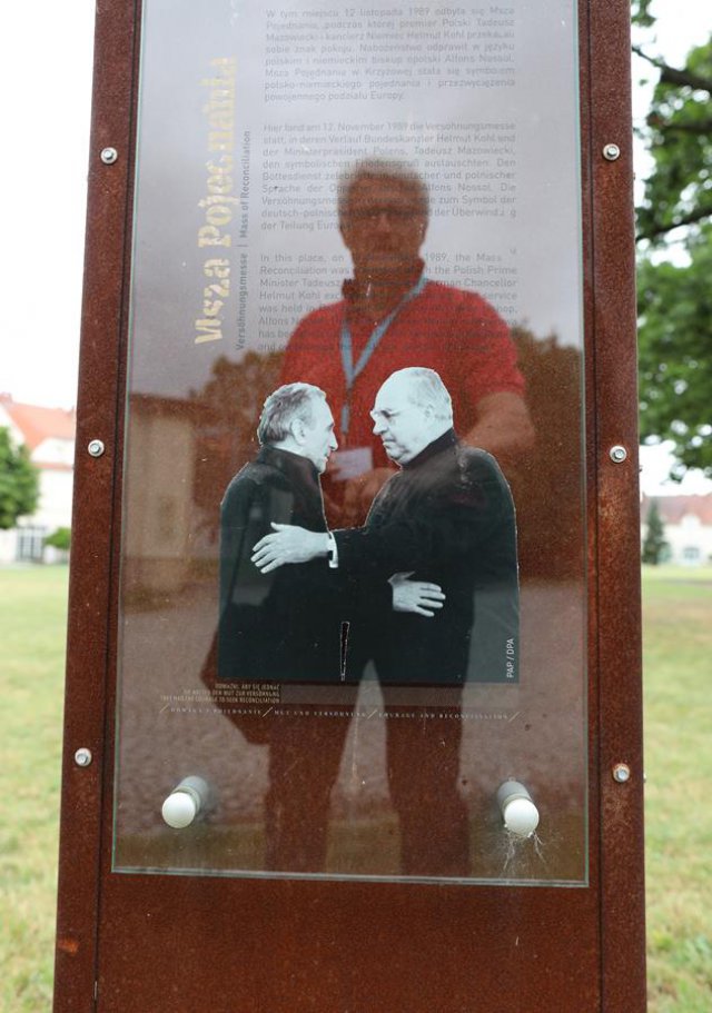 Niderlandzko-niemiecko-polski rajd rowerowy „Z powrotem do Westerbork” odwiedził Krzyżową