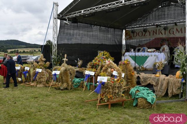 [FOTO] Otwarcie Centrum Kulturalno-Rekreacyjnego oraz dożynki w Szymanowie