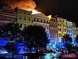 [WIDEO, FOTO] Pożar kamienicy na świdnickim rynku!