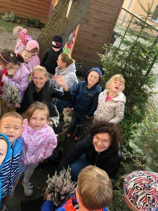 [FOTO] Przedszkolaki z Jaroszowa powitały jesień