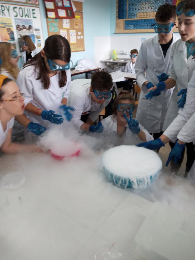 [FOTO] Wybuchowe eksperymenty chemiczne 