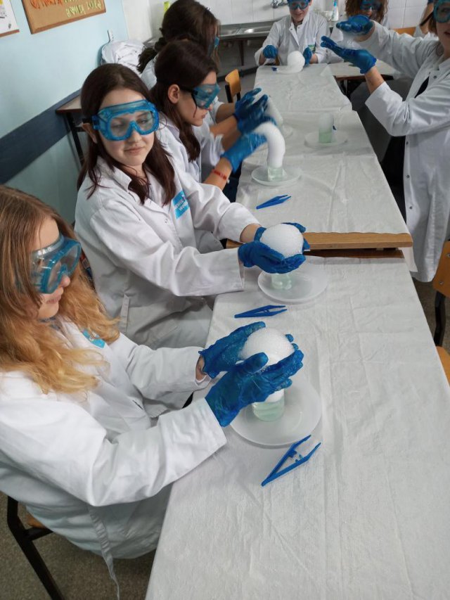 [FOTO] Wybuchowe eksperymenty chemiczne 