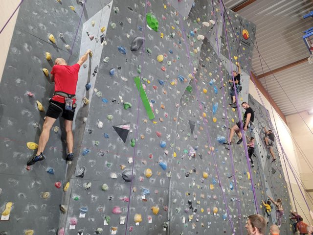 [FOTO] Centrum Sportowo-Rekreacyjne w Witoszowie tętni życiem