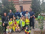 Dzieci z Bajkowego Przedszkola w Żarowie wizytowały na komisariacie 