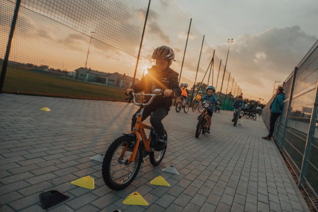 14.10. Zajęcia sportowe dla dzieci w Świebodzicach - trening rowerowy