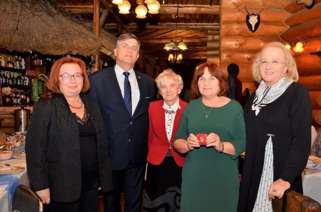 Nauczyciele emeryci również świętowali Dzień Edukacji Narodowej