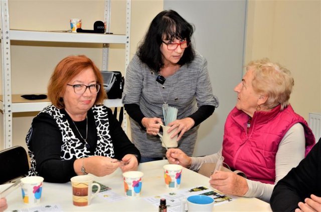 [FOTO] Aromaterapia i warsztaty mydlarskie w GCKiS w Żarowie