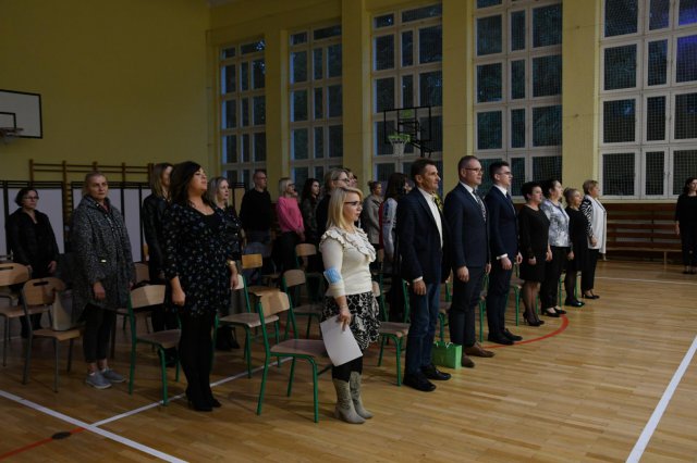 [FOTO] Uczniowie SP w Strzelcach uczcili pamięć K.K. Baczyńskiego