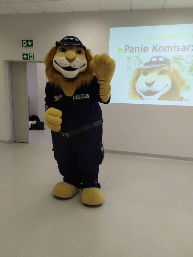 Dzielnicowi z Marcinowic z wizytą u przedszkolaków