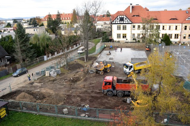 Nowy parking na Paderewskiego