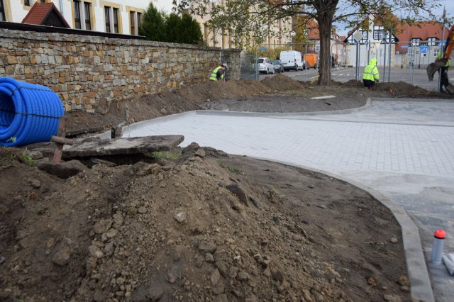 Nowy parking na Paderewskiego