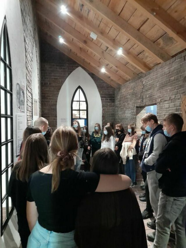 Projekt historyczny licealistów w Krzyżowej