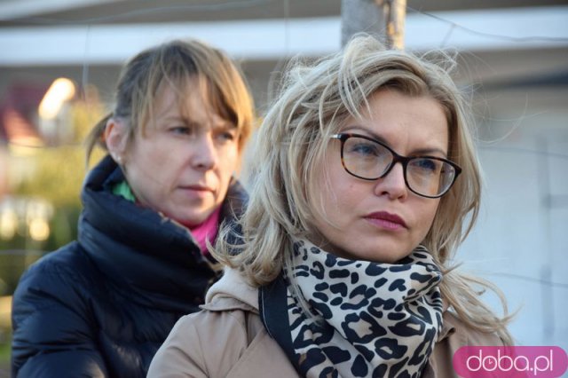 [FOTO,WIDEO] Kolej powinna łączyć, a nie dzielić.